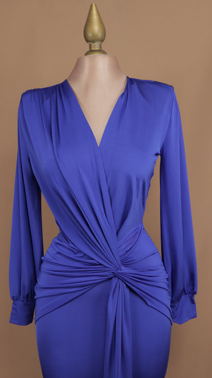 Vestido largo manga larga con nudo en cintura