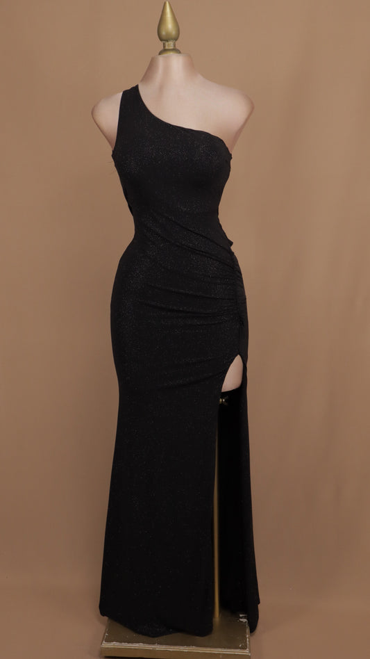 Vestido largo asimétrico con escote en la espalda y destellos