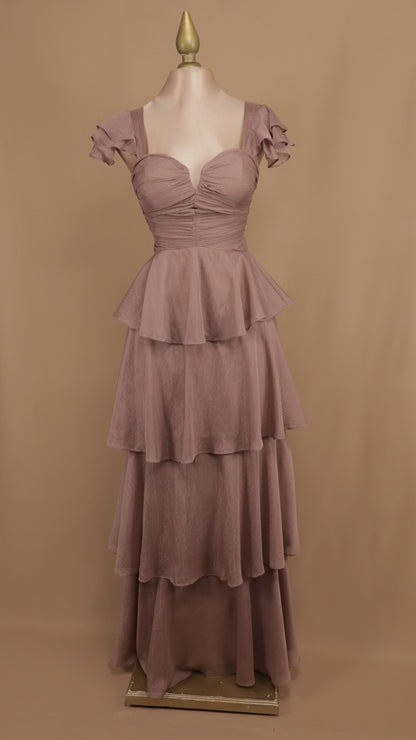 Vestido largo con olanes en falda y corset