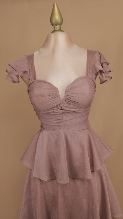 Vestido largo con olanes en falda y corset