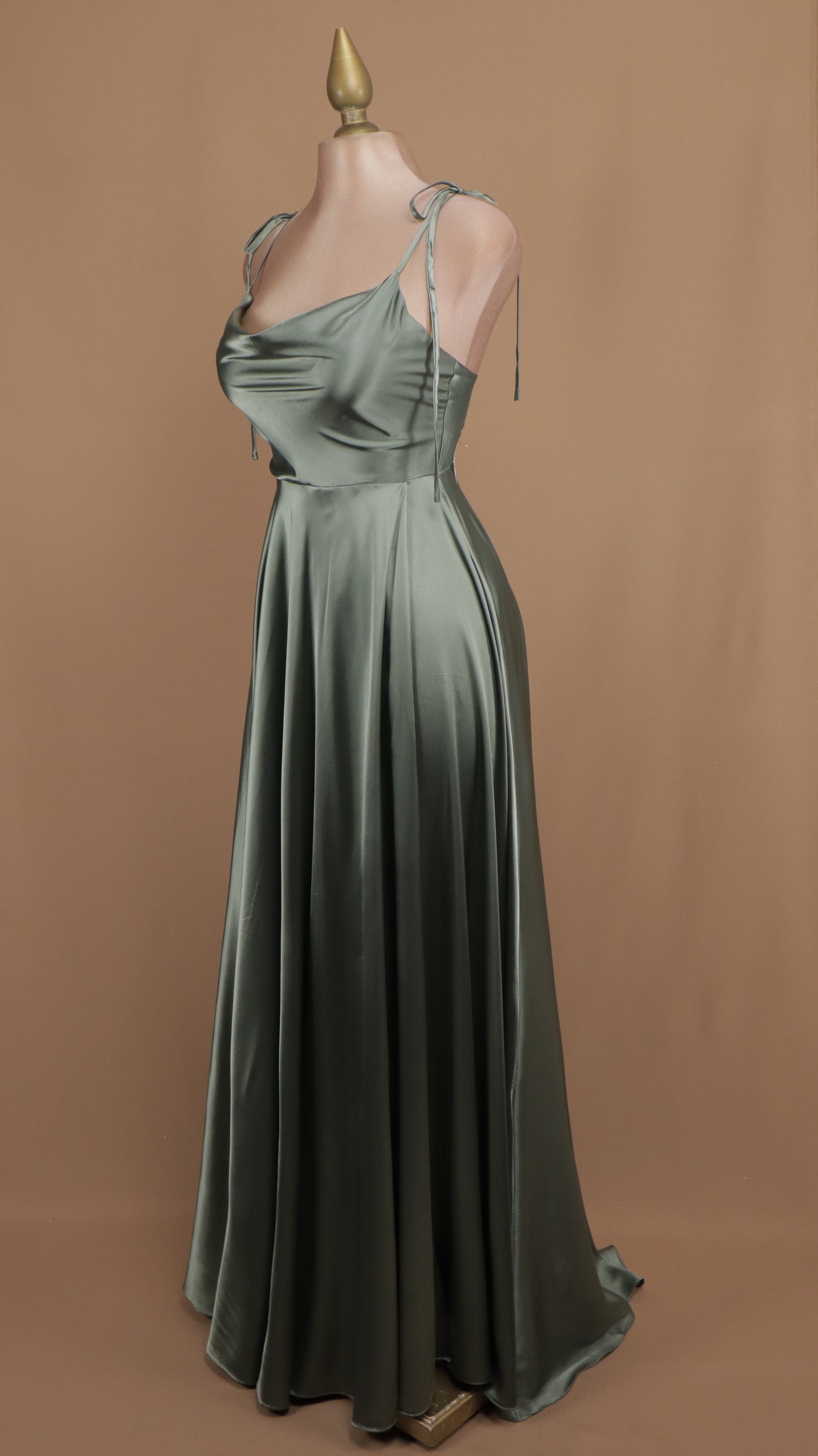 Vestido linea A de tirantes