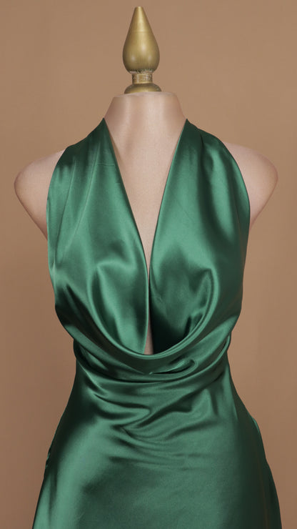 vestido corto halter satinado