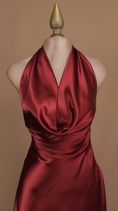 vestido corto halter satinado