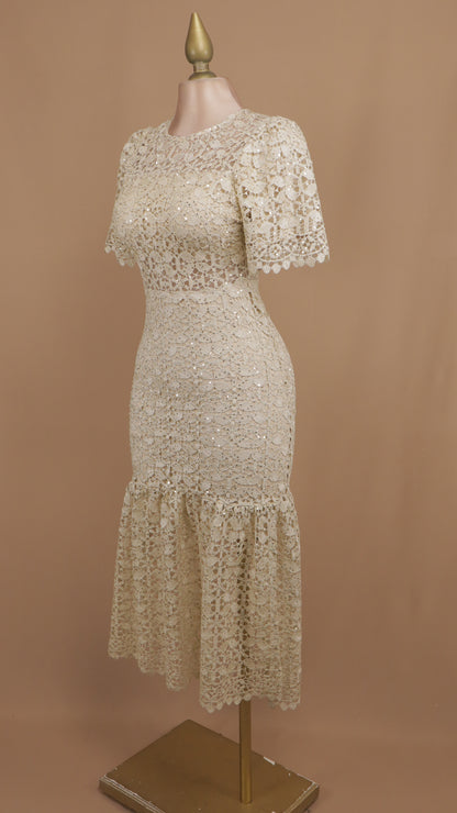Vestido midi con encaje y manga