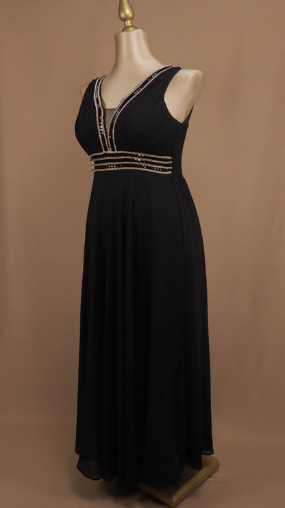 Vestido plus size con aplicación en cintura