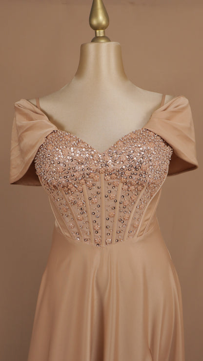 Vestido largo talla extra al hombro con aplicación