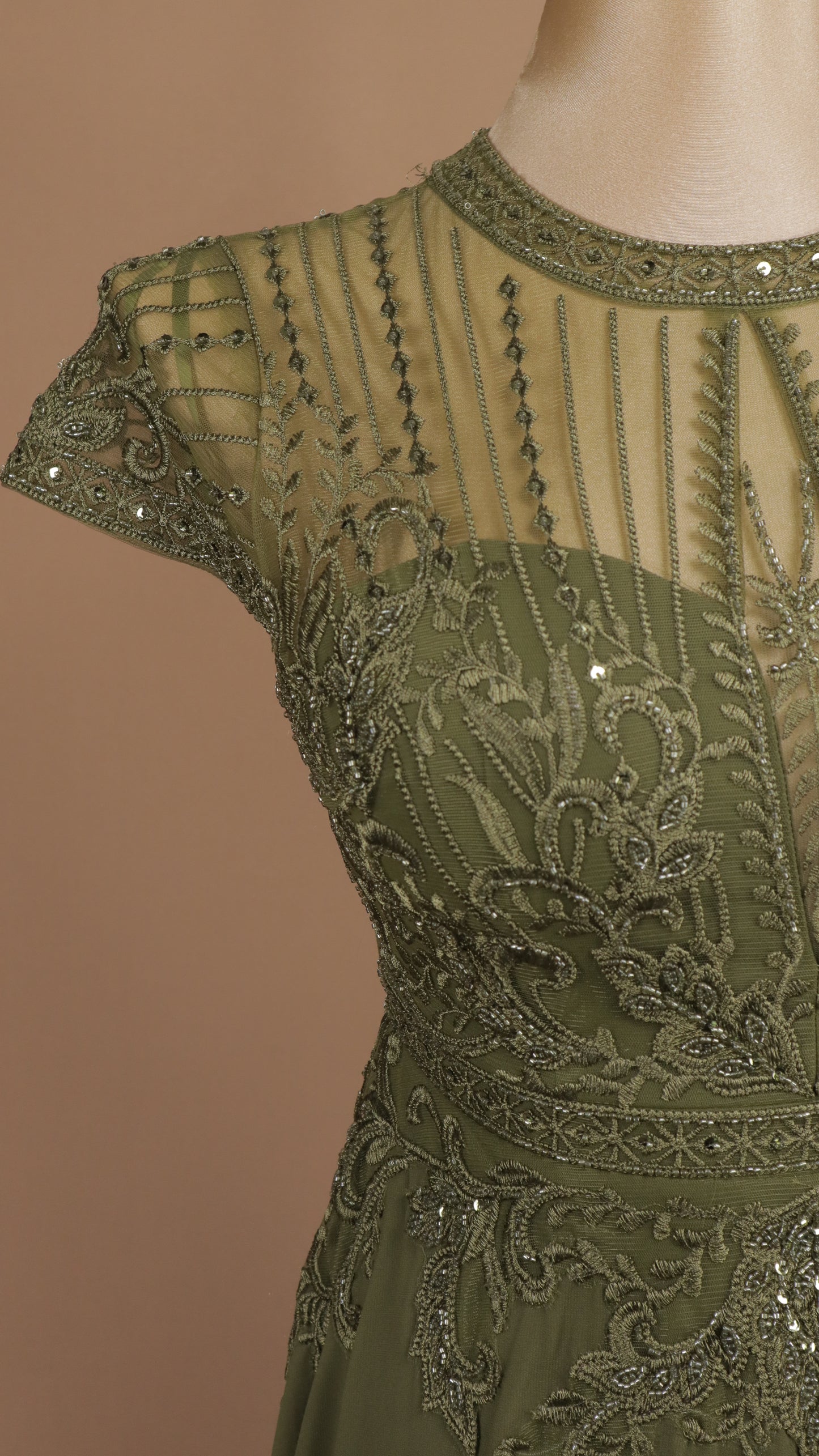 Vestido largo plus size con aplicación y manga 3/4