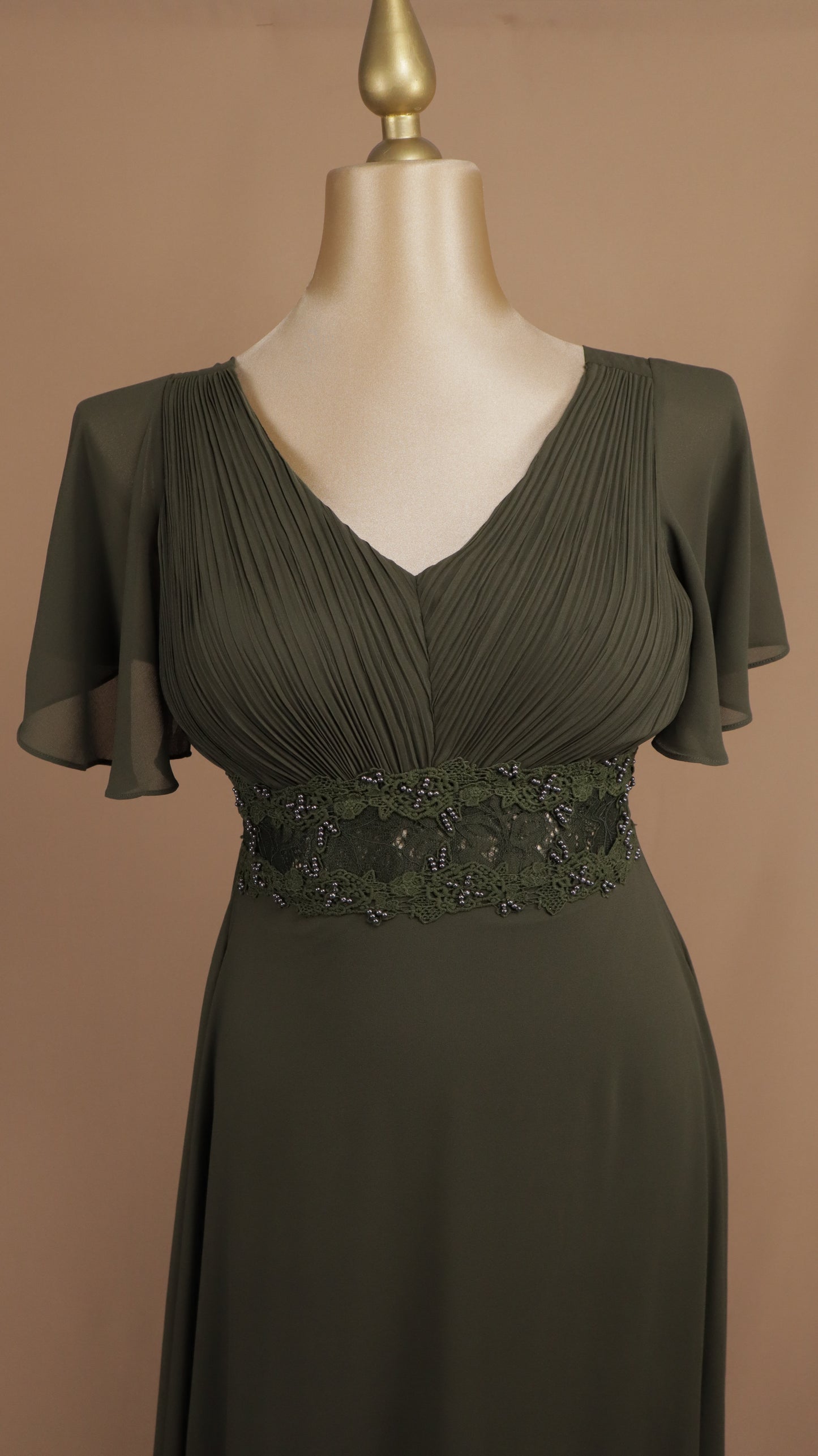 Vestido largo talla extra con aplicación en cintura