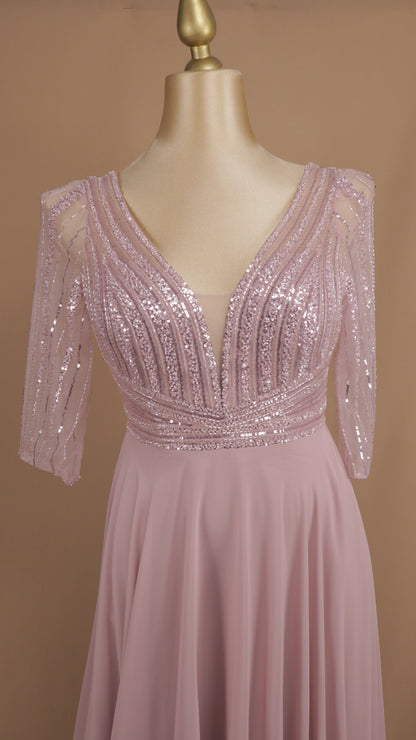 Vestido talla extra con manga larga y aplicación