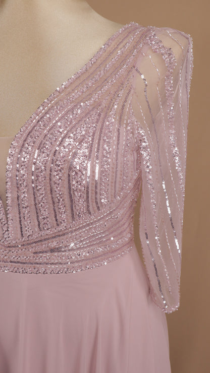 Vestido talla extra con manga larga y aplicación