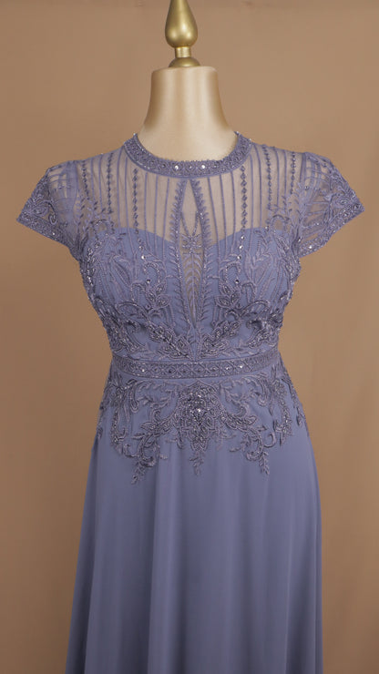 Vestido largo plus size con aplicación y manga 3/4