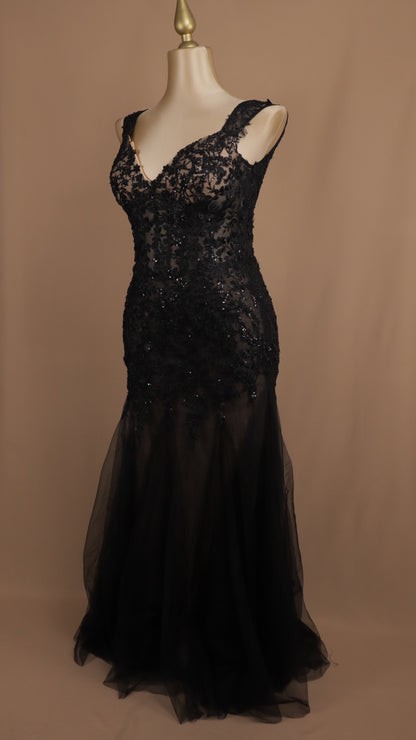 Vestido largo talla extra bordado corte sirena