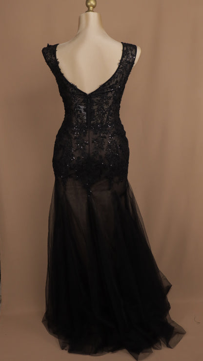 Vestido largo talla extra bordado corte sirena