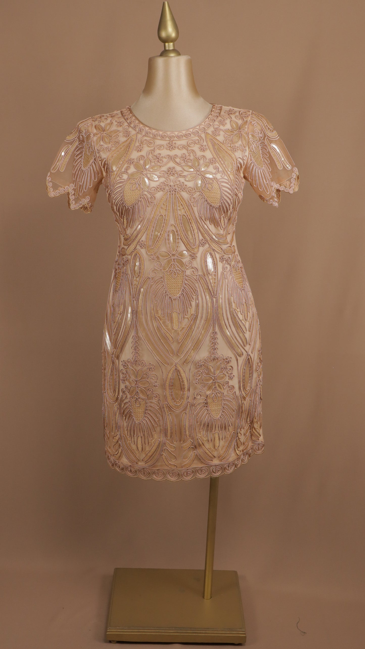 Vestido corto talla extra bordado