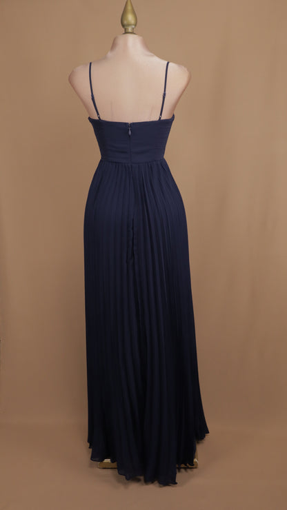 Vestido largo escote corazón plisado