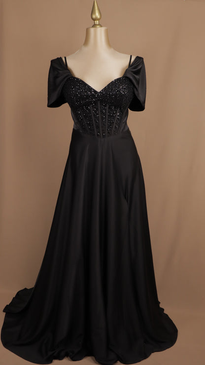 Vestido largo talla extra al hombro con aplicación