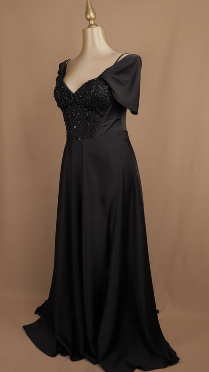 Vestido largo talla extra al hombro con aplicación