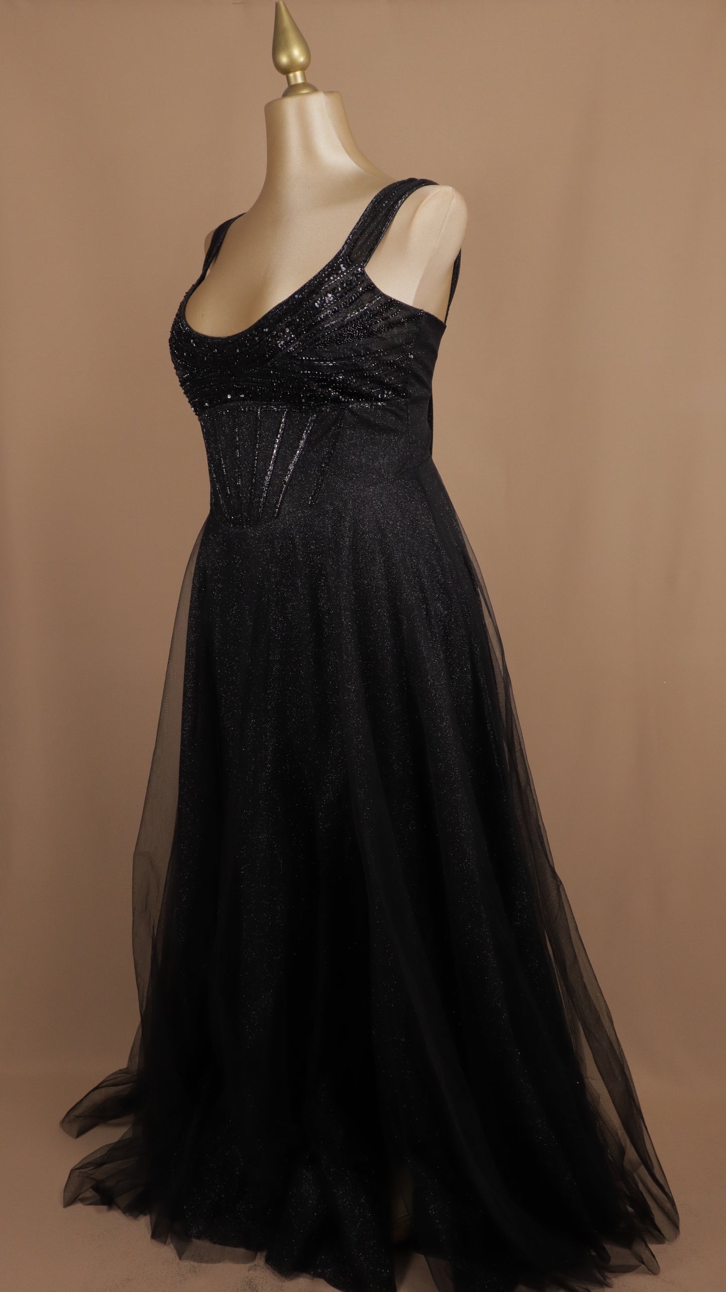 Vestido talla extra con aplicación y destellos