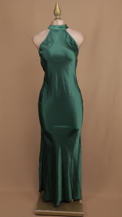 Vestido largo cuello halter satinado