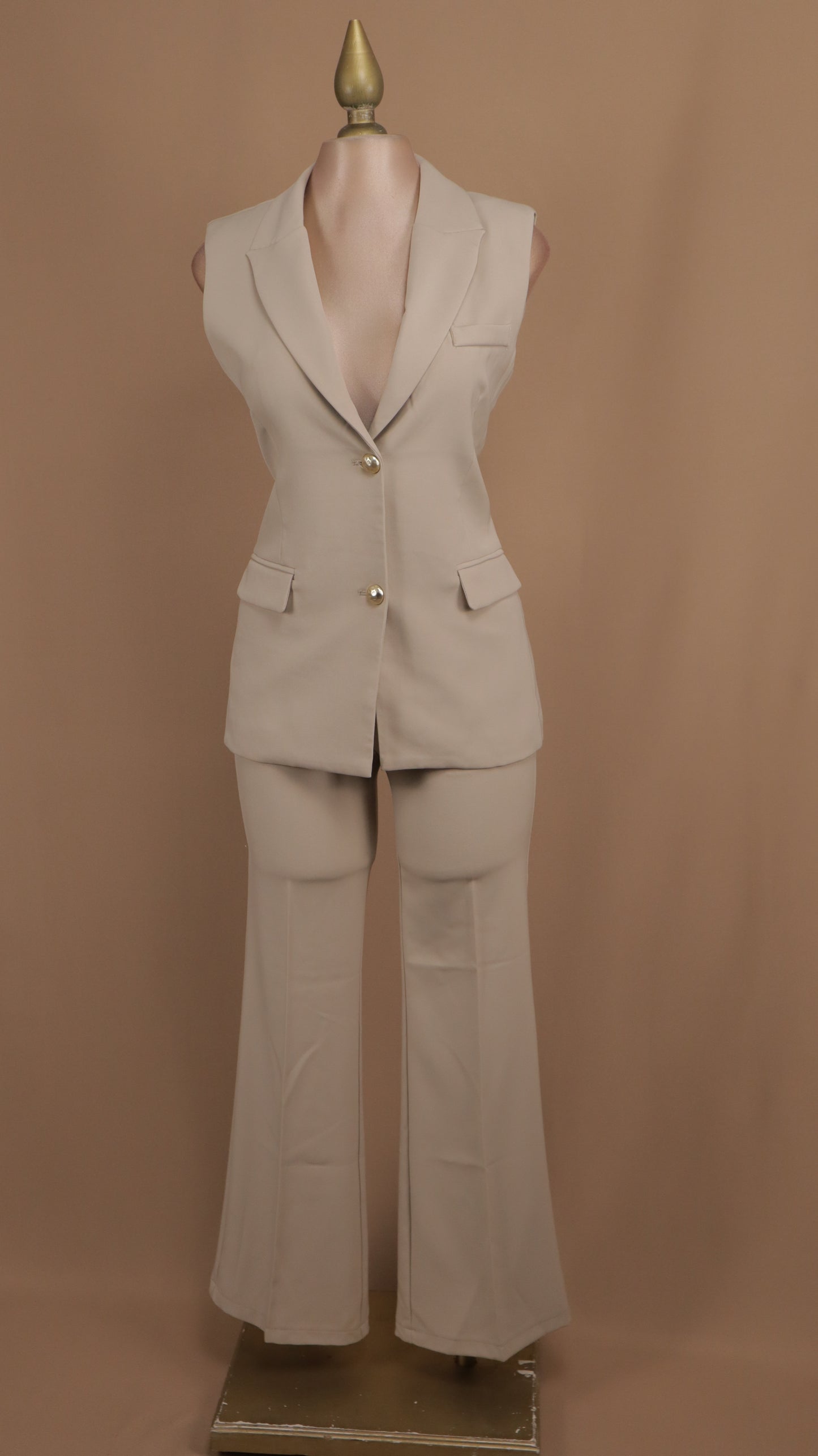 Conjunto de pantalón y saco resacado