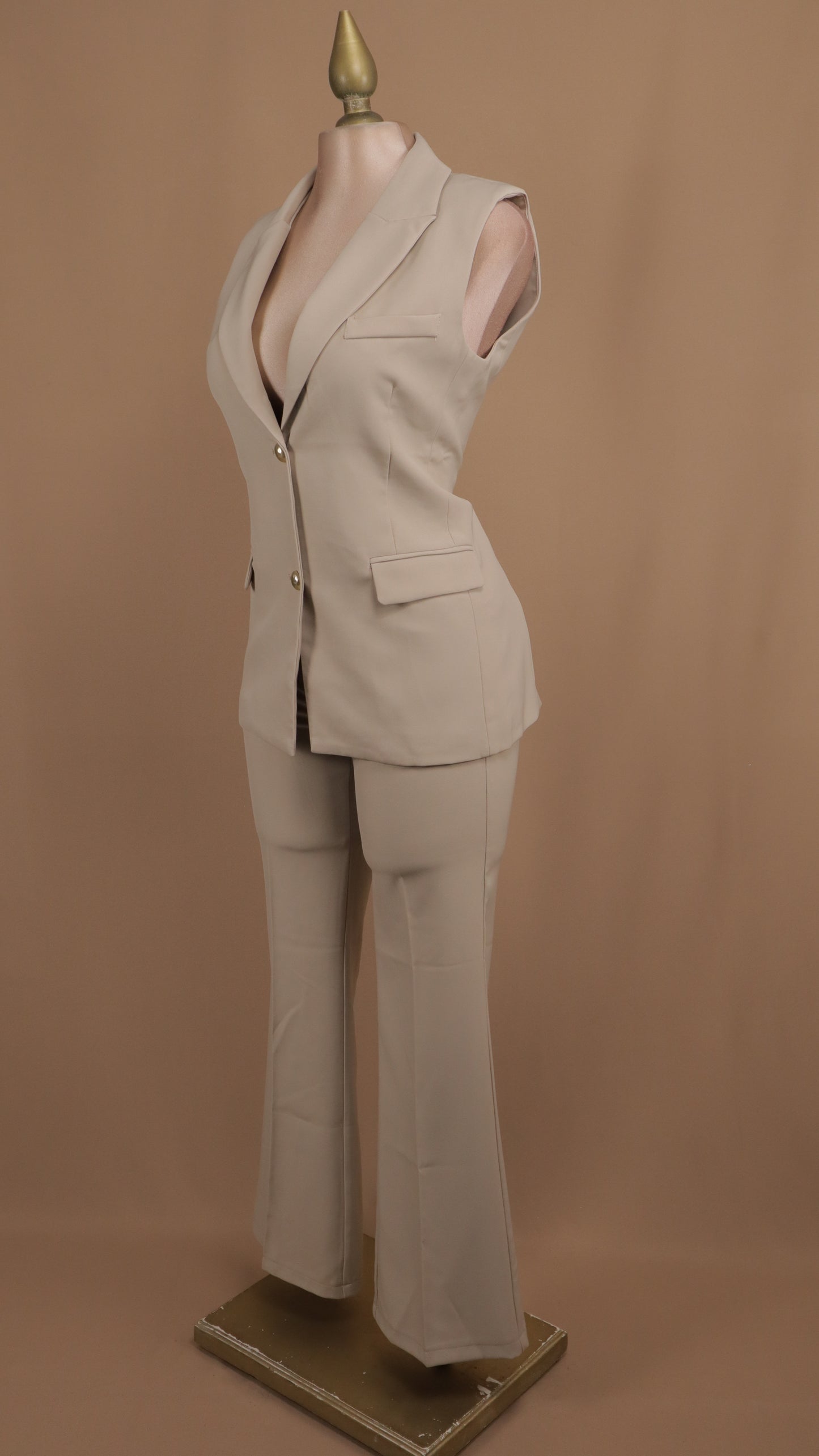 Conjunto de pantalón y saco resacado