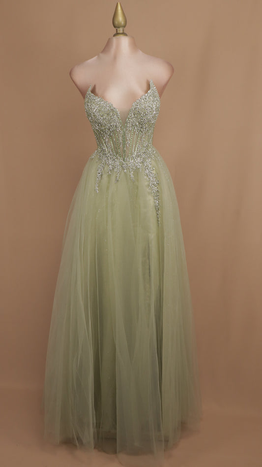 Vestido largo corte princesa con aplicación