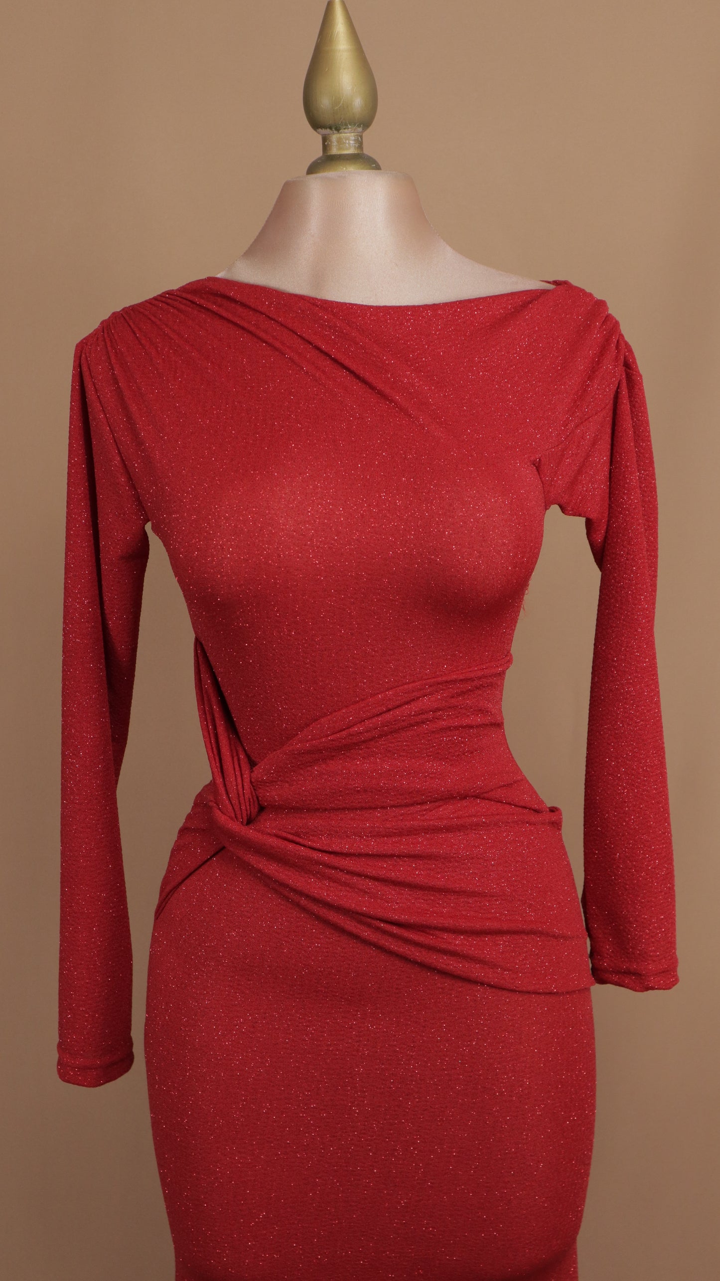 Vestido largo manga larga con destellos