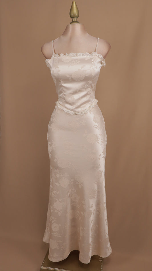 Conjunto de falda y blusa de corset satinada con estampado