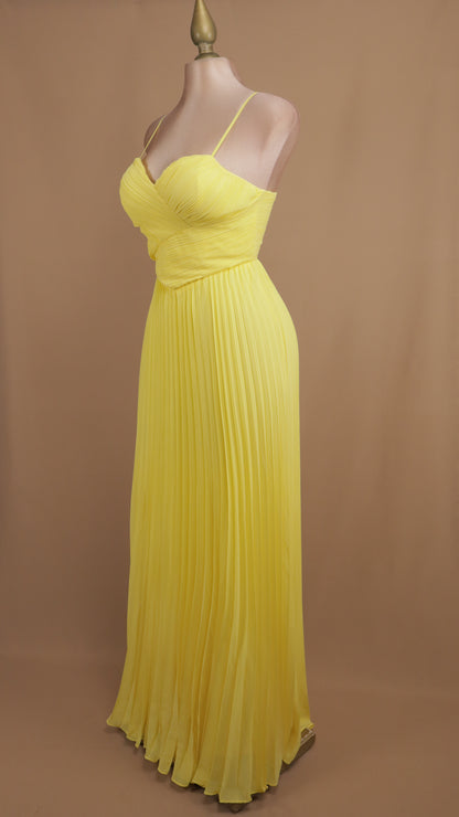 Vestido largo escote corazón plisado