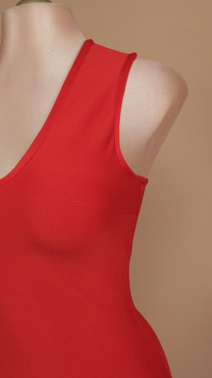 Vestido midi de bandage con escote cruzado en la espalda