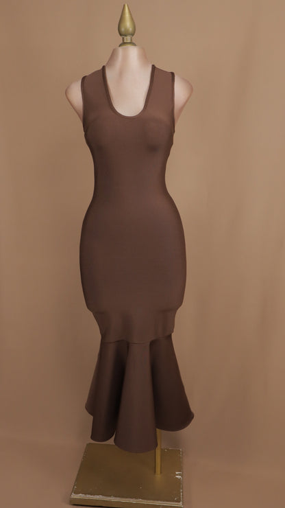 Vestido midi de bandage con escote cruzado en la espalda