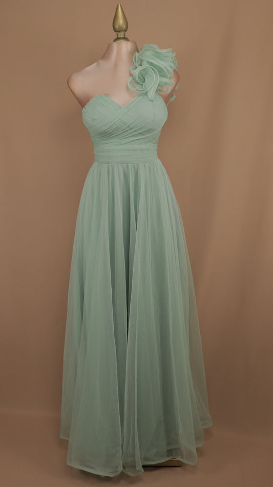 Vestido largo de tul con escote corazón