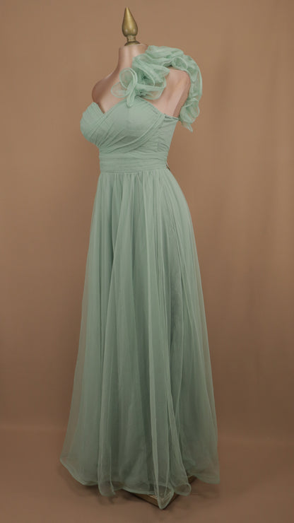 Vestido largo de tul con escote corazón