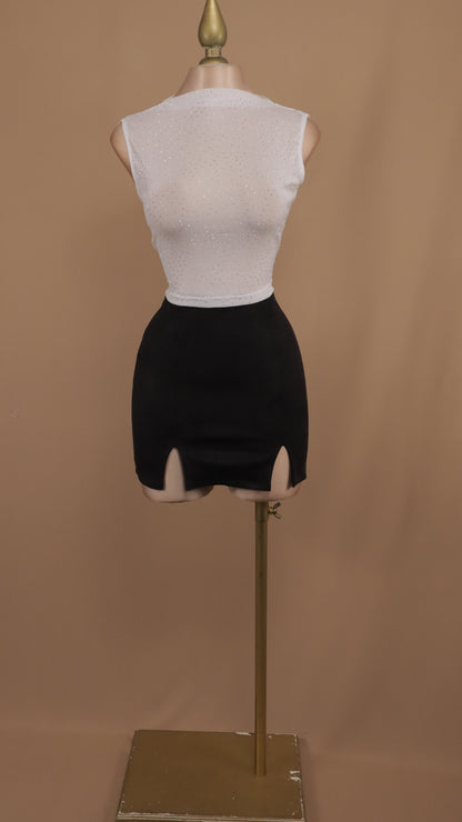 Crop tipo cuello halter con pedrería plata