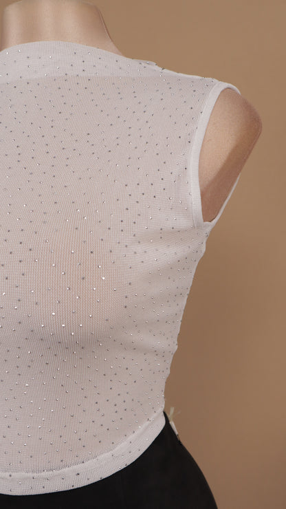 Crop tipo cuello halter con pedrería plata