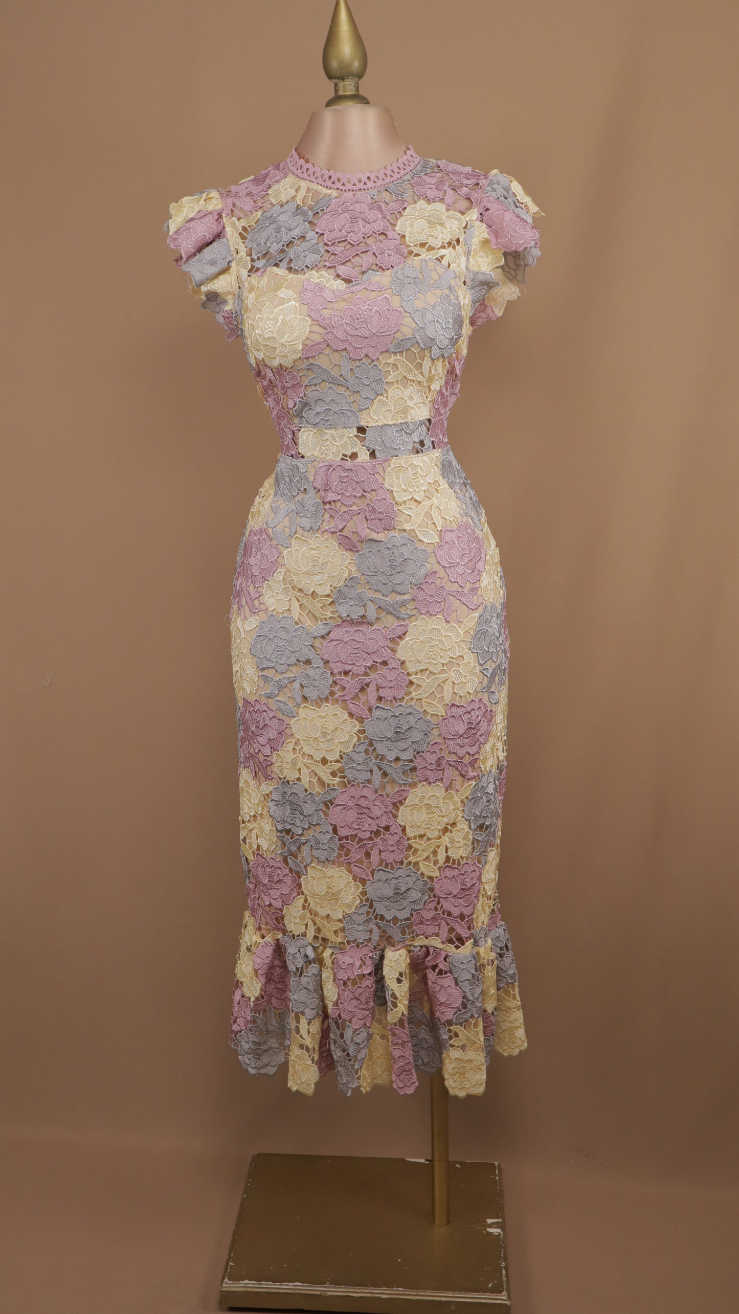 Vestido midi estampado con encaje