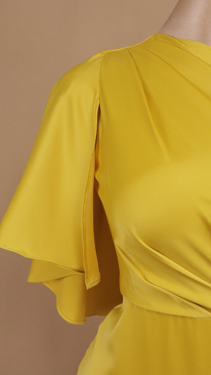 Vestido largo satín con capa