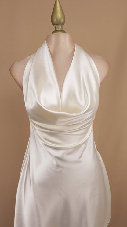 vestido corto halter satinado
