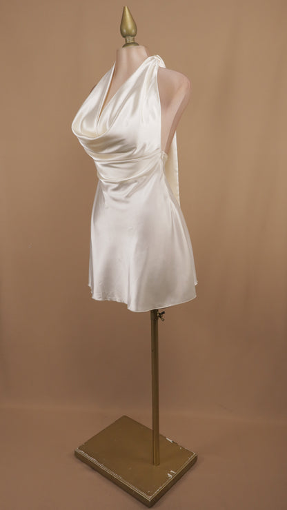 vestido corto halter satinado