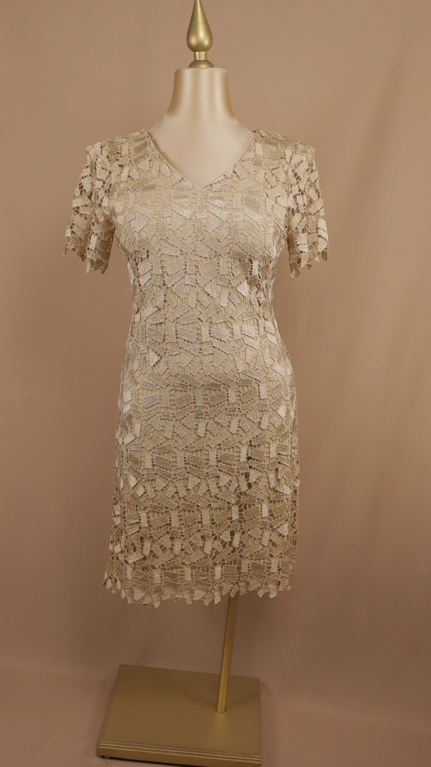 Vestido midi plus con encaje