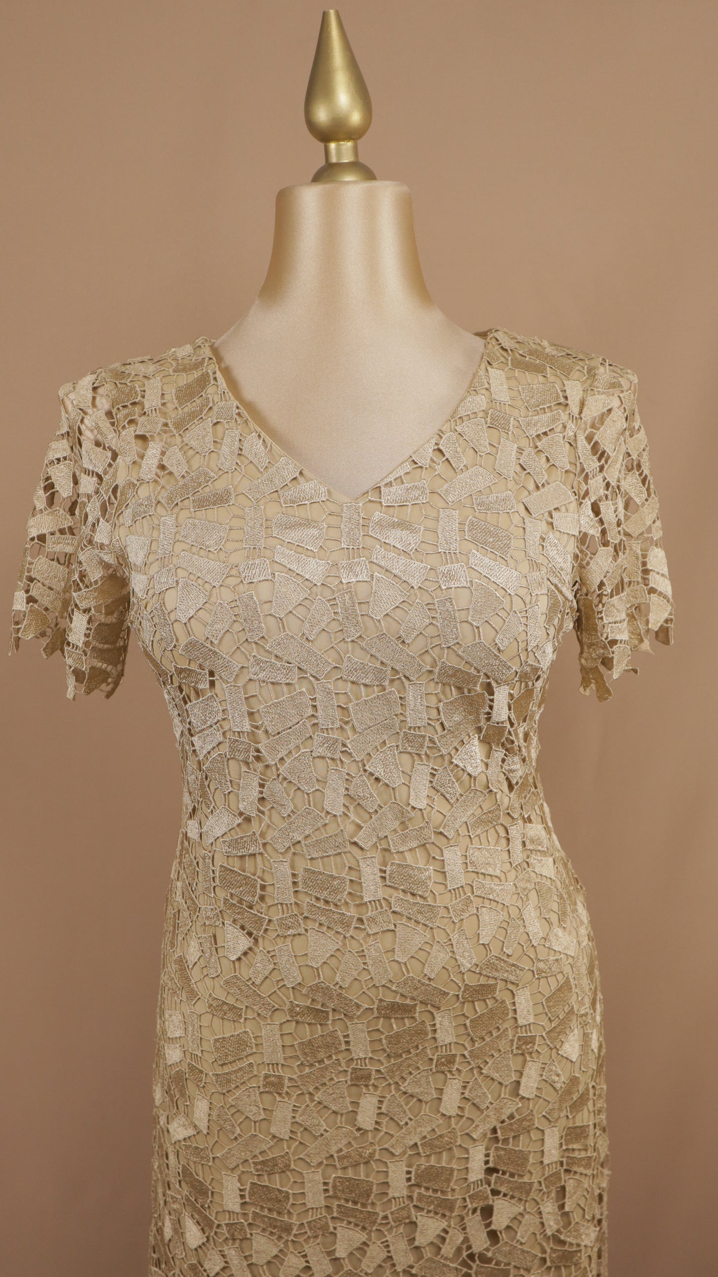 Vestido midi plus con encaje