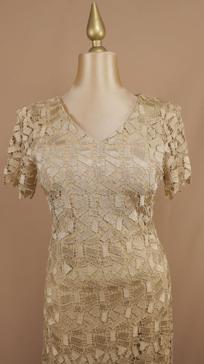 Vestido midi plus con encaje