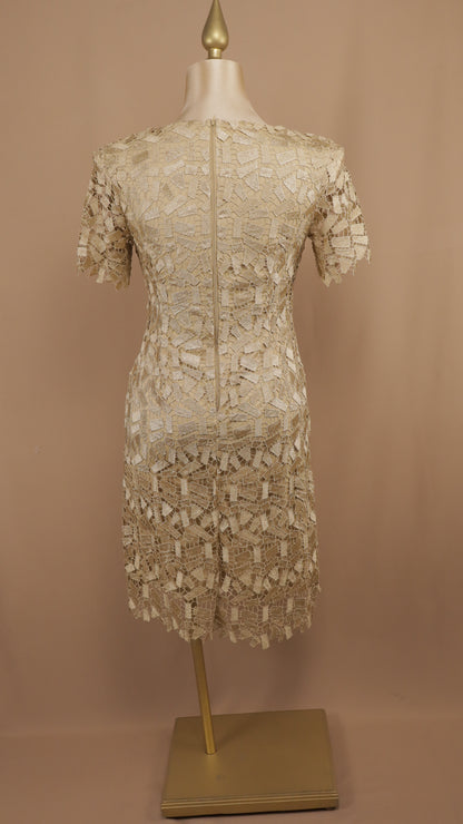 Vestido midi plus con encaje