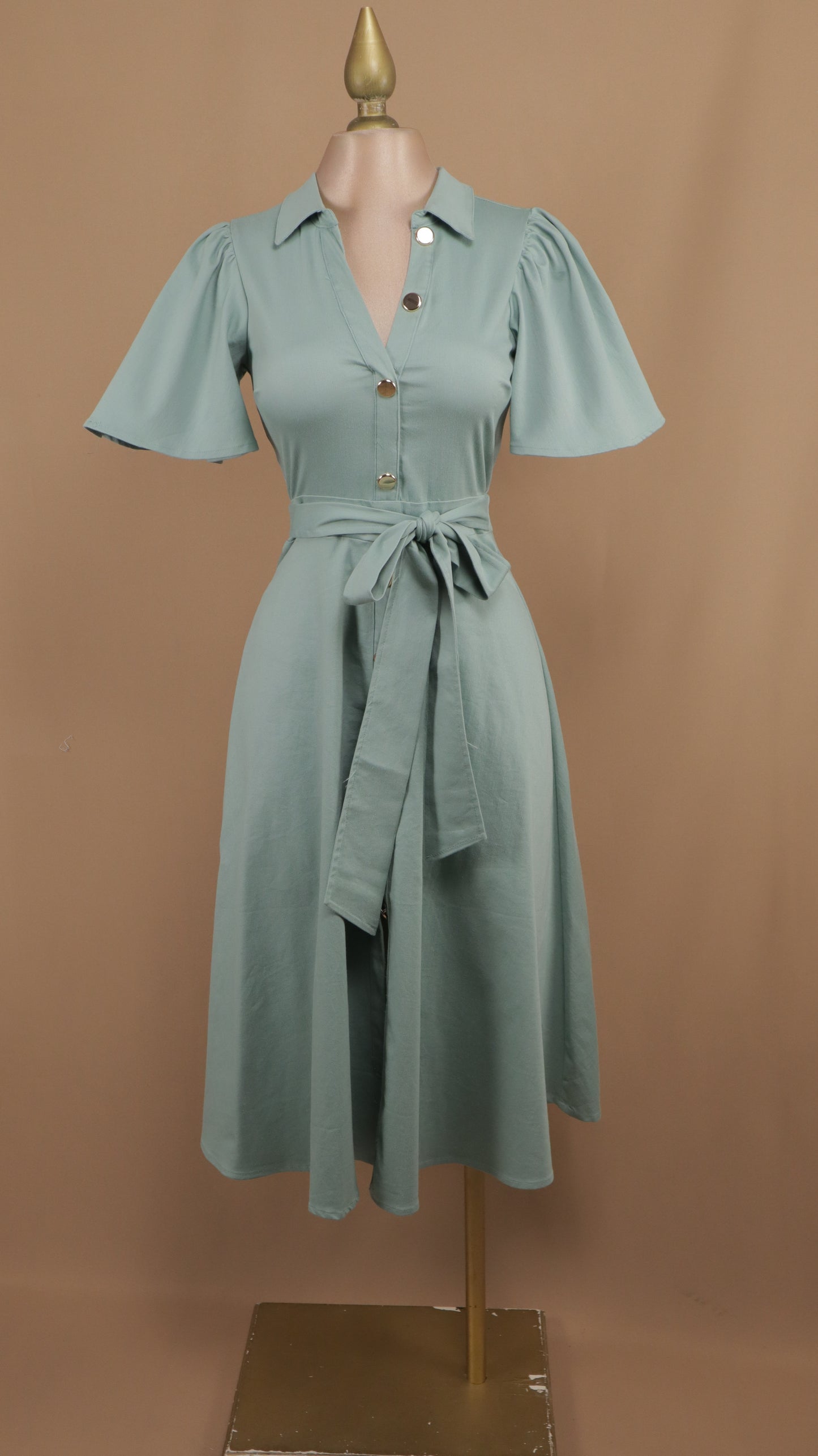 Vestido midi con manga