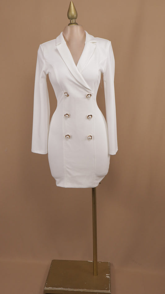 Vestido corto manga tipo capa