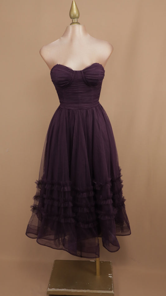 Vestido midi estraple de tul