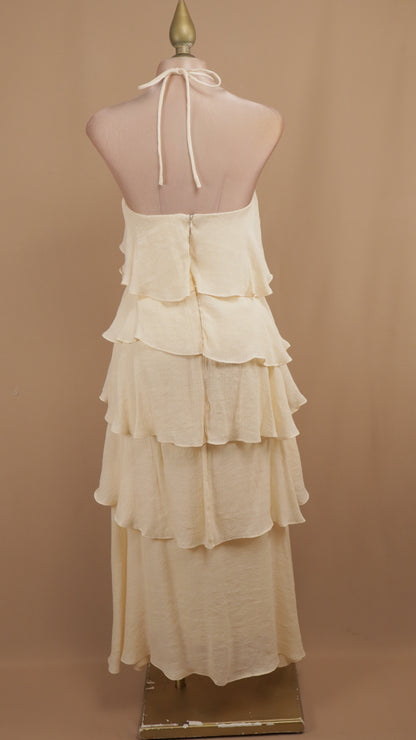 Vestido largo con olanes y cuello halter