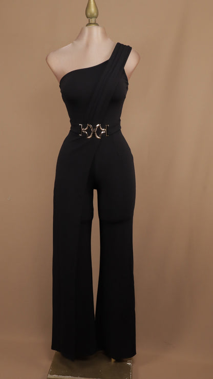 Palazzo asimétrico con hebilla dorada