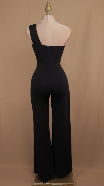 Palazzo asimétrico con hebilla dorada