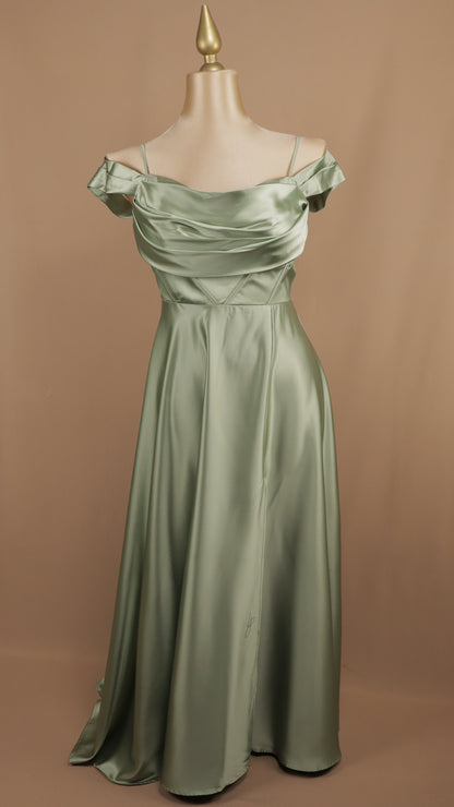 Vestido largo talla extra al hombro con abertura en pierna